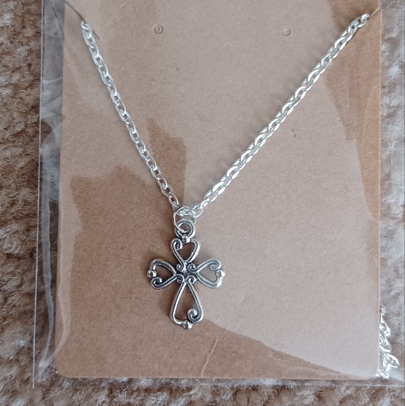 Cross necklaces - Picture 2 of 3